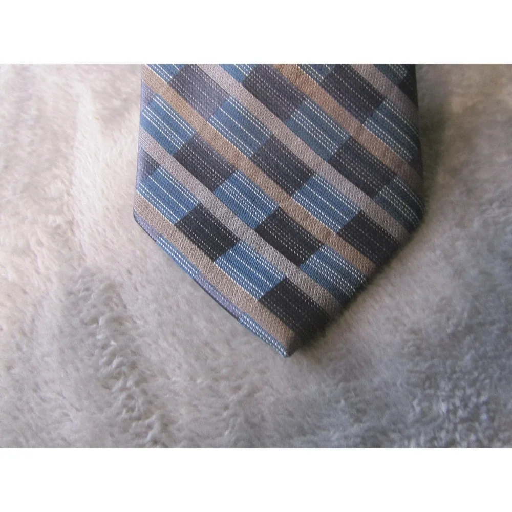 Van Heusen Mens Blue Grey Tan Diagonal Plaid‎ Stain Shield Necktie New